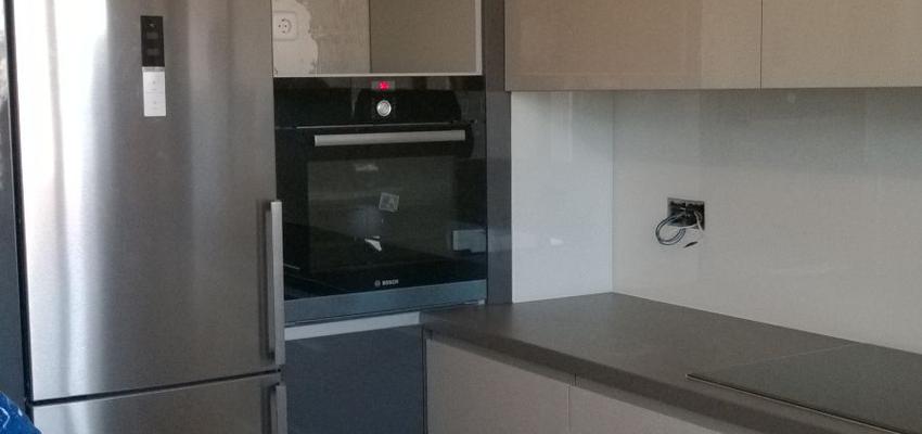 Estudio, Cocina, Loft Estilo contemporaneo Color gris, gris, plateado  diseñado por Artymobel | Gremio | Copyright by Artymobel