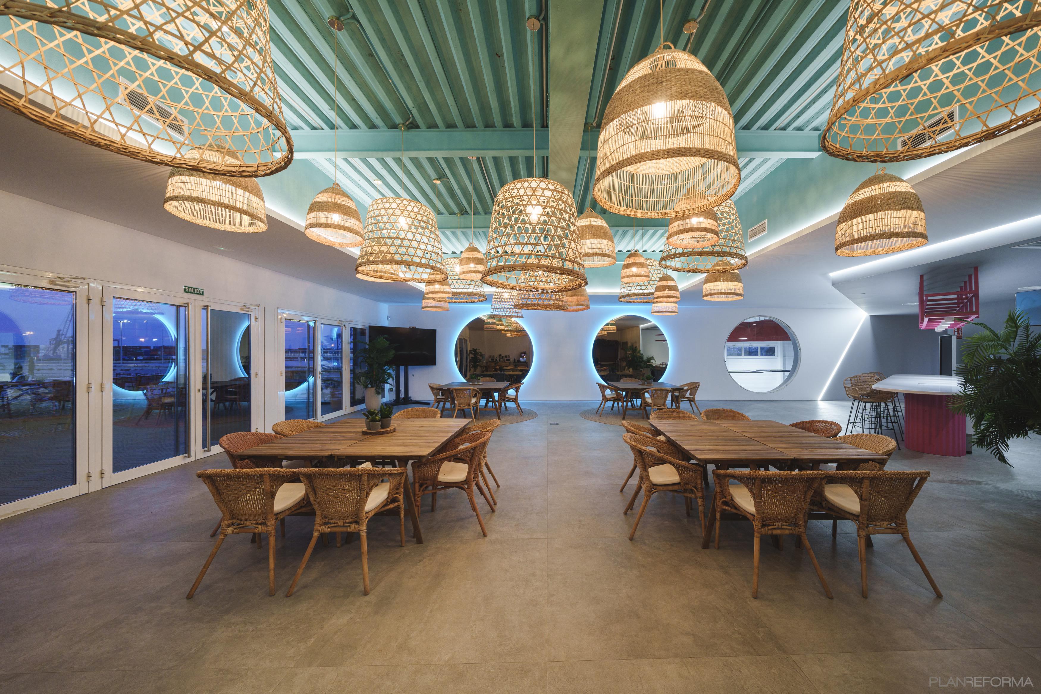 Restaurante, Cafeteria, Bar Estilo moderno Color turquesa, rosa, bronce