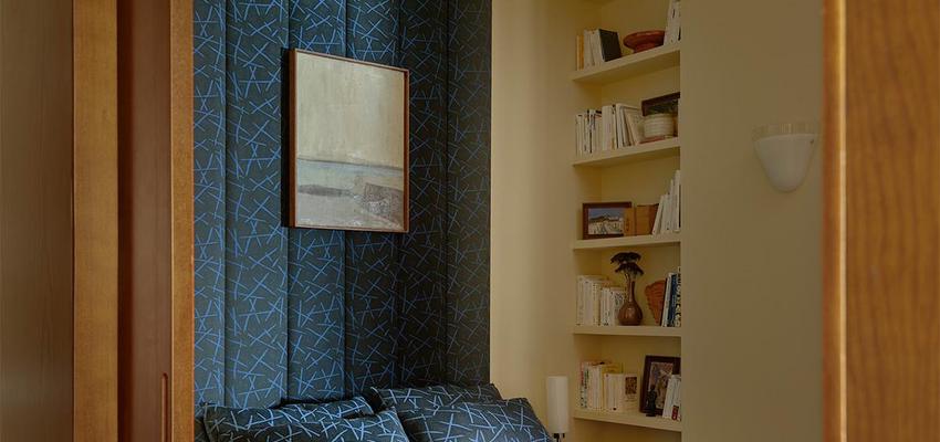 Dormitorio Estilo vanguardista Color ocre  diseñado por Improreformas | Reformista, constructor | Copyright https://www.instagram.com/improreformas/