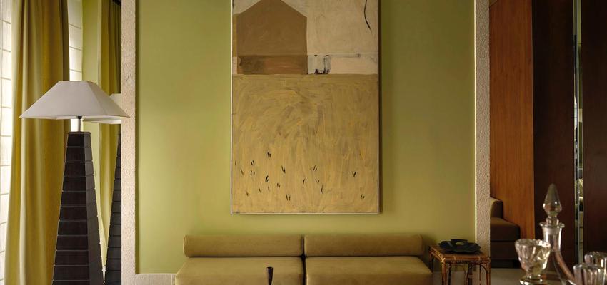 Salon Estilo vanguardista Color ocre  diseñado por Improreformas | Reformista, constructor | Copyright https://www.instagram.com/improreformas/