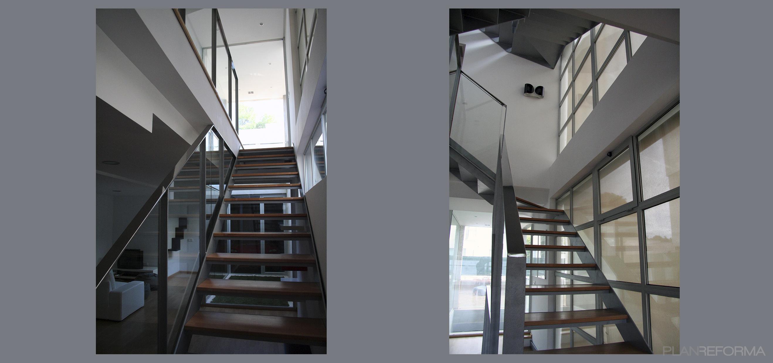Estudio, Escalera style moderno color marron, blanco, gris  diseñado por JOSÉ F. URRUTIA FUSTER | Arquitecto 