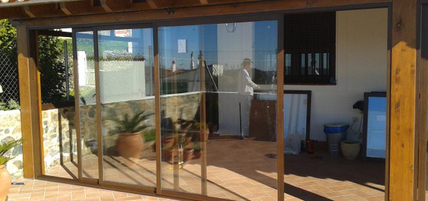 Porche Estilo rustico Color amarillo, blanco, bronce  diseñado por ÁNGEL RODRÍGUEZ ROMÁN | Gremio 