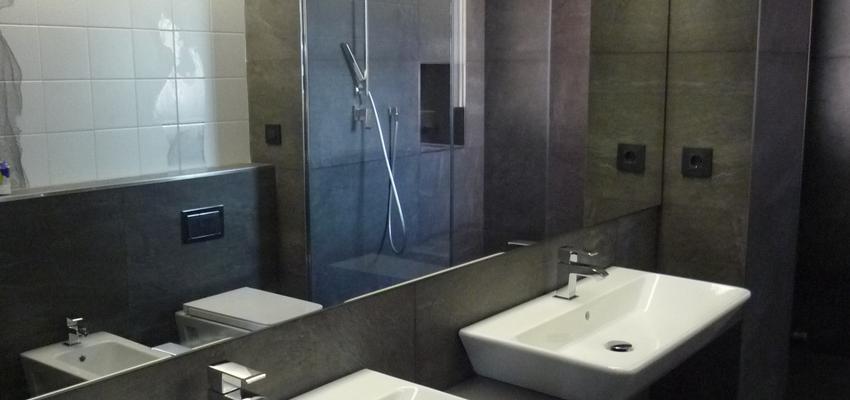 Baño style contemporaneo color blanco, gris  diseñado por mara pardo | Interiorista 