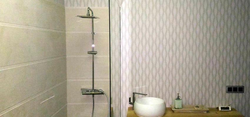 Baño Estilo moderno Color marron, beige, marron, blanco, gris, gris  diseñado por JOTPRO S.L. | Gremio | Copyright enrique martinez