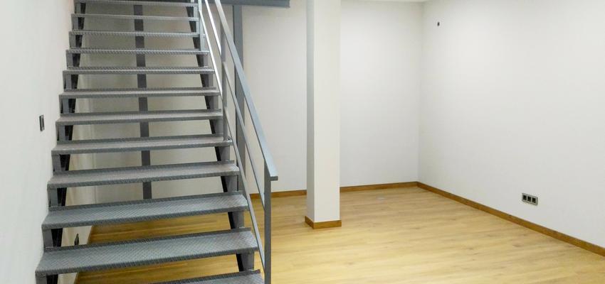 Sotano Estilo tradicional Color beige, marron, blanco, gris  diseñado por JOTPRO S.L. | Gremio | Copyright enrique martinez