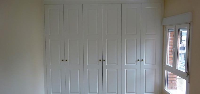 Dormitorio Estilo clasico Color marron, marron, blanco  diseñado por JOTPRO S.L. | Gremio | Copyright jotpro