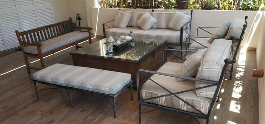 Exterior Estilo moderno Color azul  diseñado por Juan José Gómez González | Reformista, constructor | Copyright Soy el propietario de la imagen