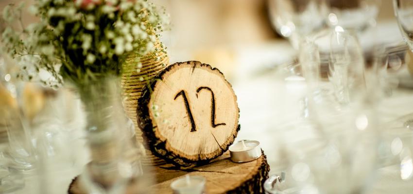 Comedor, Sala de conferencias, Hotel style rustico color verde, beige, blanco  diseñado por A|H decoracion e interiorismo | Interiorista 