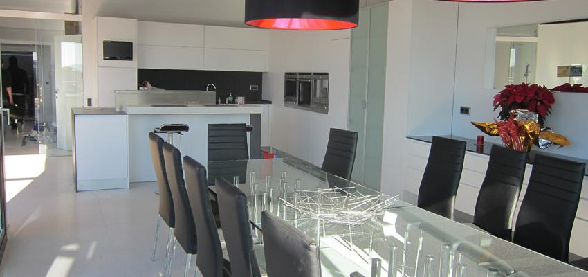 Comedor, Cocina style moderno color gris, negro  diseñado por Eduard Vinent arquitectura rehabilitación y urbanismo | Arquitecto 