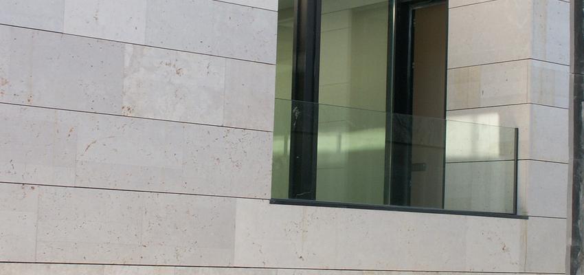 Balcon, Exterior style moderno color gris, negro  diseñado por estudio ma:pa | Arquitecto 