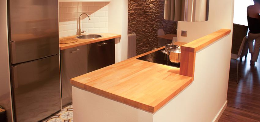 Comedor, Cocina, Salon style vintage color azul cielo, marron, blanco  diseñado por wnestudio | Arquitecto | Copyright wnestudio