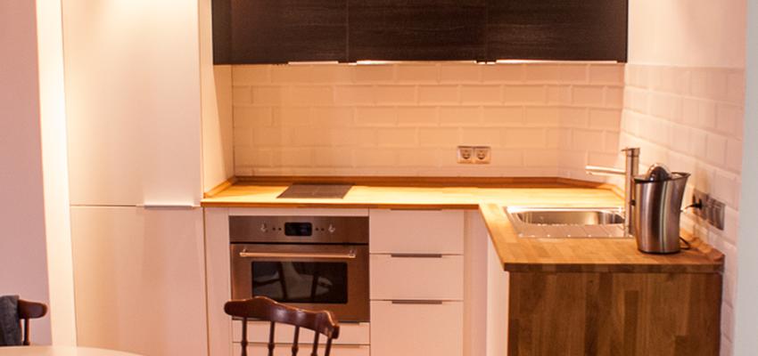 Cocina style contemporaneo color marron, blanco  diseñado por wnestudio | Arquitecto 