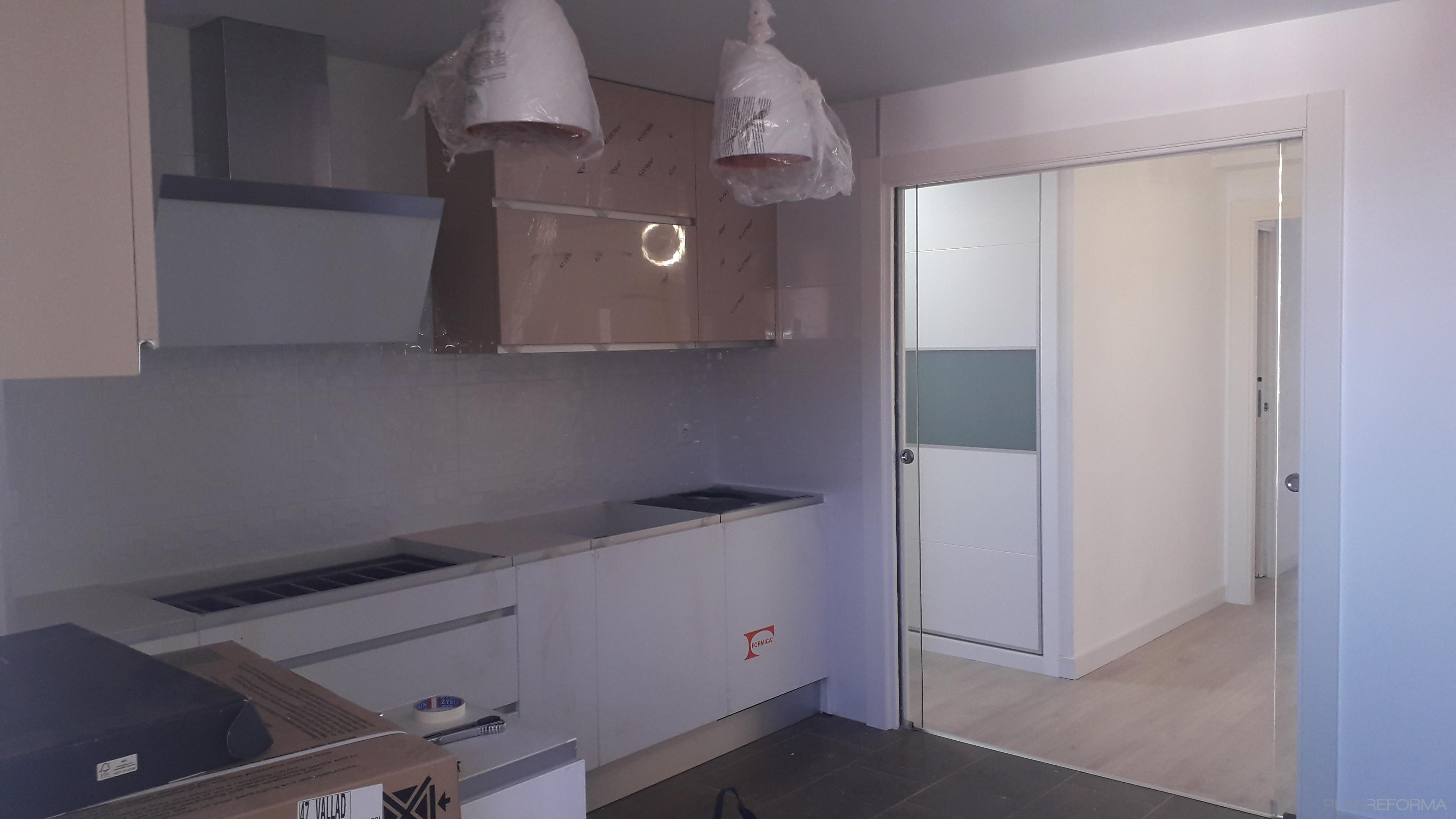 Cocina Estilo moderno Color marron