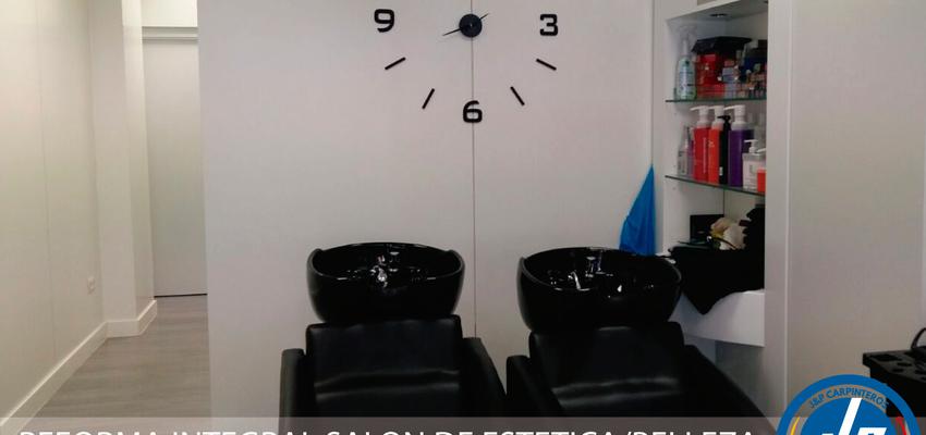 Salón de belleza Estilo contemporaneo Color turquesa  diseñado por J&P INSTALACIONES COMERCIALES | Arquitecto | Copyright J&P