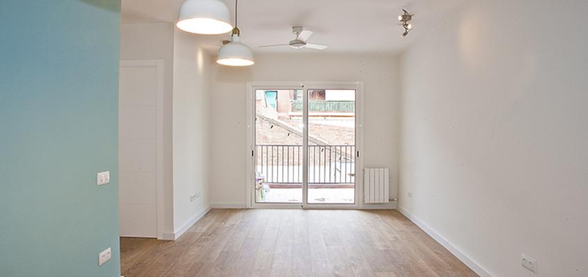 Comedor, Sala de la TV, Salon style moderno color turquesa, marron, marron, blanco  diseñado por grupoinventia | Arquitecto Técnico | Copyright Grupo Inventia