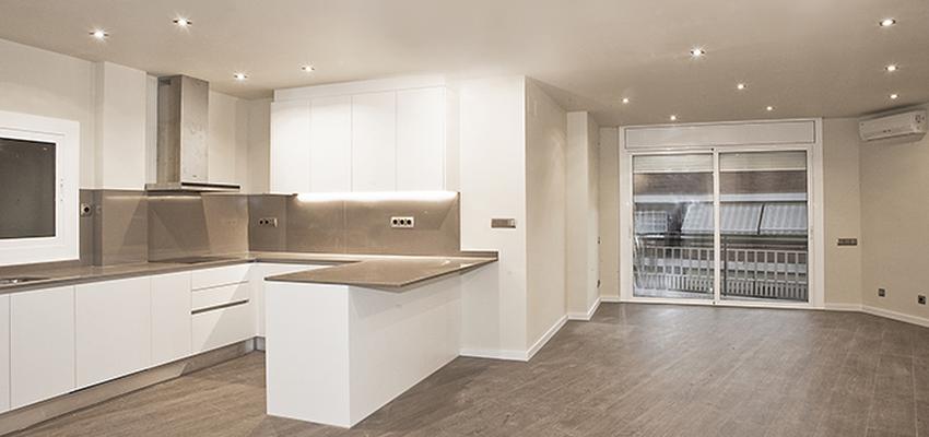 Salon style moderno color marron, blanco  diseñado por grupoinventia | Arquitecto Técnico | Copyright Grupo Inventia