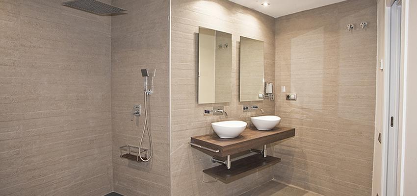 Baño style moderno color marron, beige, blanco, gris  diseñado por grupoinventia | Arquitecto Técnico | Copyright Grupo Inventia