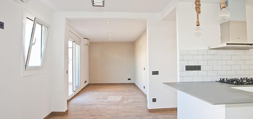 Comedor, Cocina, Salon, Loft style mediterraneo color marron, blanco, gris  diseñado por grupoinventia | Arquitecto Técnico | Copyright Grupo Inventia