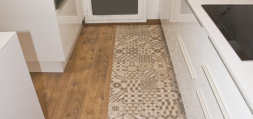 Cocina style contemporaneo color beige, blanco, gris  diseñado por grupoinventia | Arquitecto Técnico | Copyright Grupo Inventia