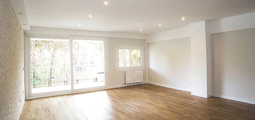 Salon Estilo contemporaneo Color beige, marron, blanco  diseñado por grupoinventia | Arquitecto Técnico | Copyright Grupo Inventia