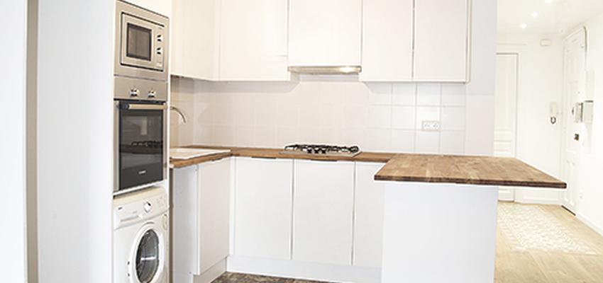 Cocina Estilo vintage Color marron, marron, blanco  diseñado por grupoinventia | Arquitecto Técnico | Copyright Grupo Inventia