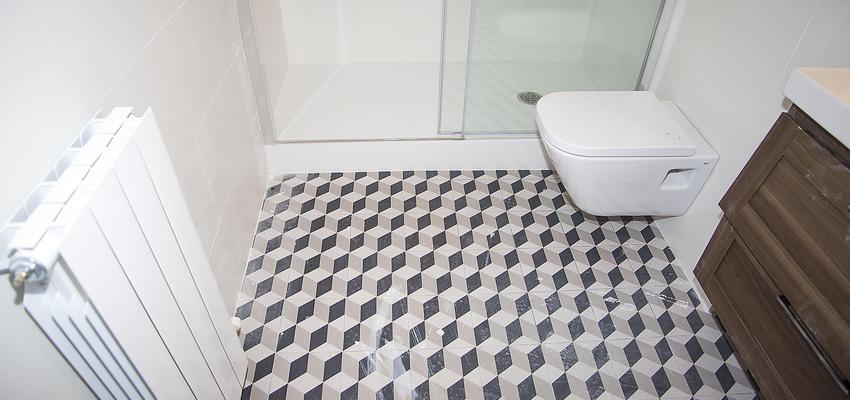 Baño Estilo contemporaneo Color marron, blanco, gris  diseñado por grupoinventia | Arquitecto Técnico | Copyright Grupo Inventia