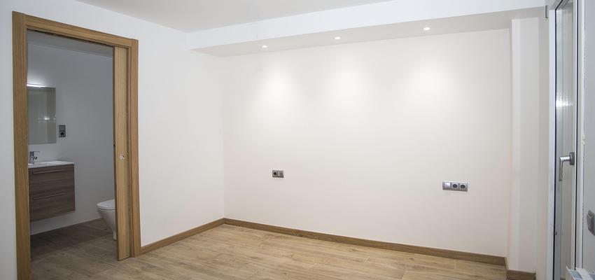 Dormitorio Estilo contemporaneo Color beige, marron, blanco  diseñado por grupoinventia | Arquitecto Técnico | Copyright Grupo Inventia