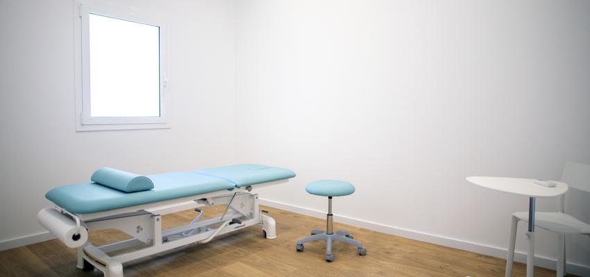 Gimnasio Estilo moderno Color turquesa, marron, blanco  diseñado por grupoinventia | Arquitecto Técnico | Copyright Grupo Inventia