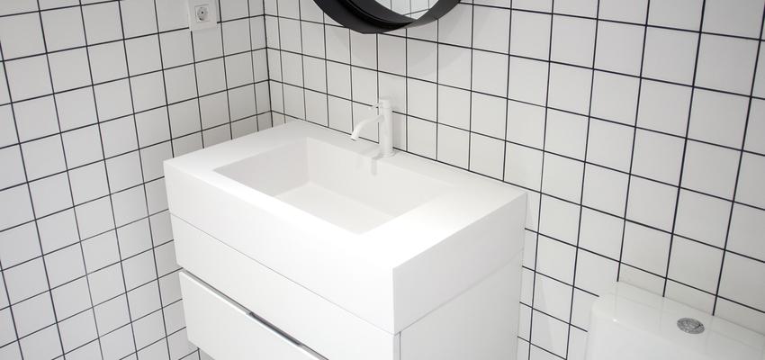 Baño Estilo vintage Color blanco, plateado  diseñado por grupoinventia | Arquitecto Técnico | Copyright Grupo Inventia