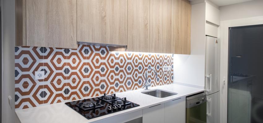 Cocina Estilo vintage Color beige, plateado  diseñado por grupoinventia | Arquitecto Técnico | Copyright Grupo Inventia