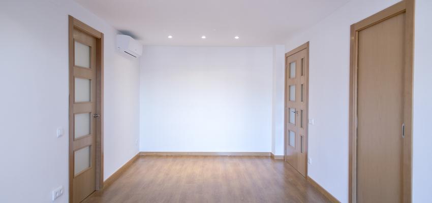 Salon Estilo contemporaneo Color beige, marron, blanco  diseñado por grupoinventia | Arquitecto Técnico | Copyright Grupo Inventia