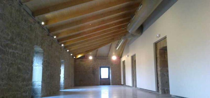 Loft style vintage color marron, beige, blanco  diseñado por Daniel Bartolí Cenit | Arquitecto Técnico 