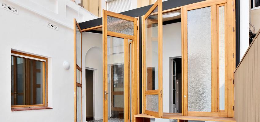 Patio Estilo contemporaneo Color blanco, negro, bronce  diseñado por Raúl Sánchez Architects | Arquitecto | Copyright Jose Hevia