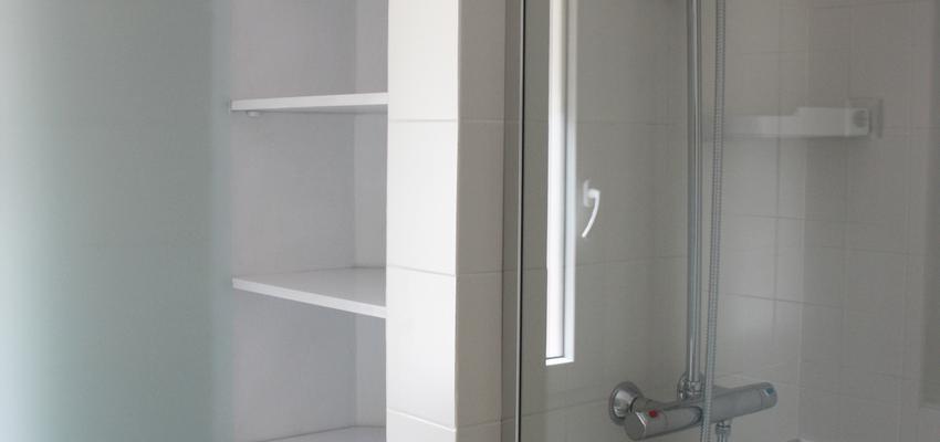 Baño style moderno color blanco  diseñado por Fanworking | Gremio 