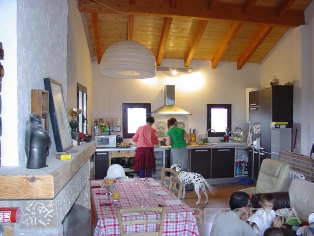 Cocina style rustico color beige, marron, gris  diseñado por Ferran Leal Permisain | Arquitecto 