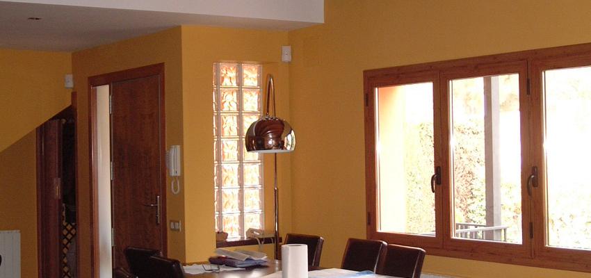 Comedor style rustico color marron, marron, marron  diseñado por Ferran Leal Permisain | Arquitecto 