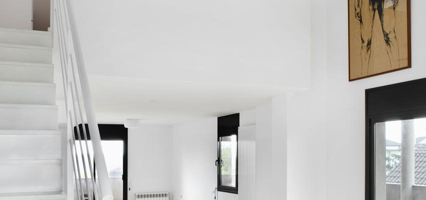 Comedor, Salon, Loft Estilo vanguardista Color marron, blanco, negro  diseñado por Estudi de Arquitectura & Eficiencia Energètica GPA S.L | Arquitecto Técnico 
