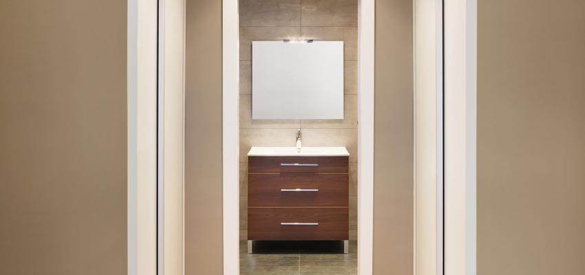 Baño, Vestidor style mediterraneo color marron, beige, marron  diseñado por Estudi de Arquitectura & Eficiencia Energètica GPA S.L | Arquitecto Técnico 
