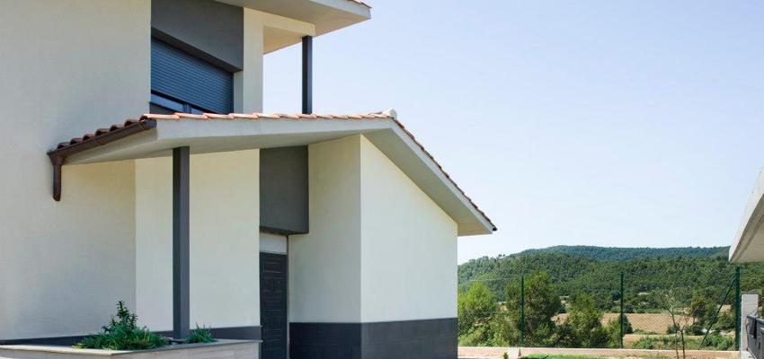 Exterior, Jardin style clasico color beige, gris  diseñado por Estudi de Arquitectura & Eficiencia Energètica GPA S.L | Arquitecto Técnico 