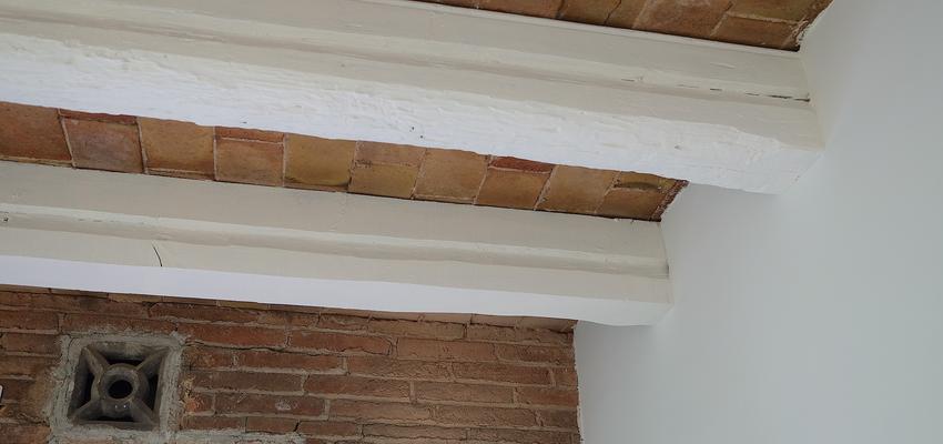 Estudio, Salon, Loft Estilo tradicional Color marron, marron, blanco  diseñado por Estudi de Arquitectura & Eficiencia Energètica GPA S.L | Arquitecto Técnico | Copyright Estudi d'Arquitectura & Eficiencia energetica GPA, S.L.