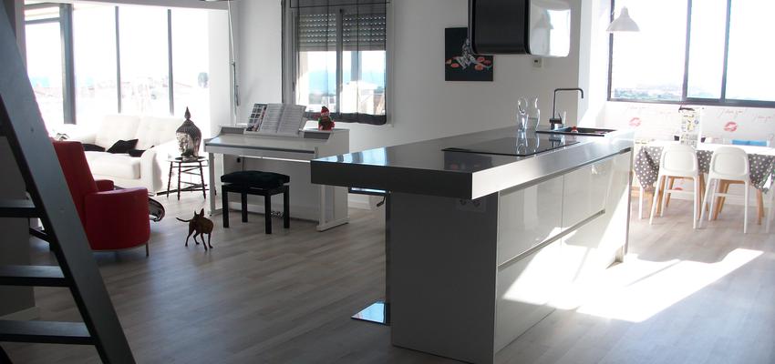 Comedor, Cocina, Salon style vanguardista color beige, beige, blanco  diseñado por Estudi de Arquitectura & Eficiencia Energètica GPA S.L | Arquitecto Técnico | Copyright gpa-arquitectura