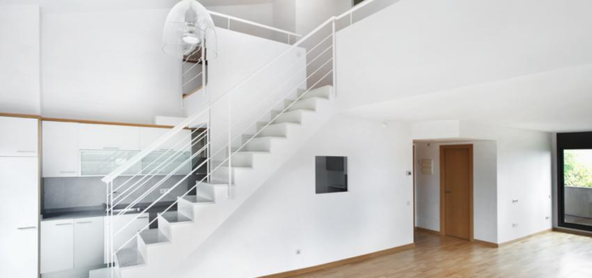 Cocina, Salon, Escalera style contemporaneo color marron, blanco  diseñado por Estudi de Arquitectura & Eficiencia Energètica GPA S.L | Arquitecto Técnico 