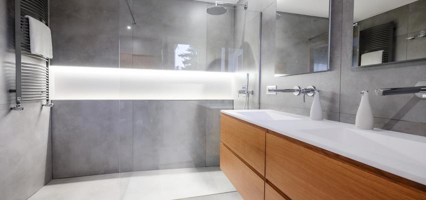 Baño Estilo moderno Color blanco, gris, bronce  diseñado por Estudi de Arquitectura & Eficiencia Energètica GPA S.L | Arquitecto Técnico | Copyright gpa-arquitectura