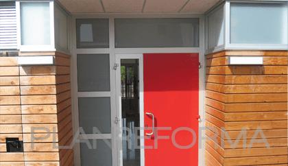 Exterior style contemporaneo color rojo, marron, gris  diseñado por Ancar Caraldiaz | Gremio 