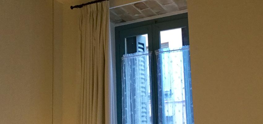 Dormitorio Estilo mediterraneo Color turquesa, beige, plateado  diseñado por Angels Casellas - Interiorista | Gremio | Copyright Angels Casellas