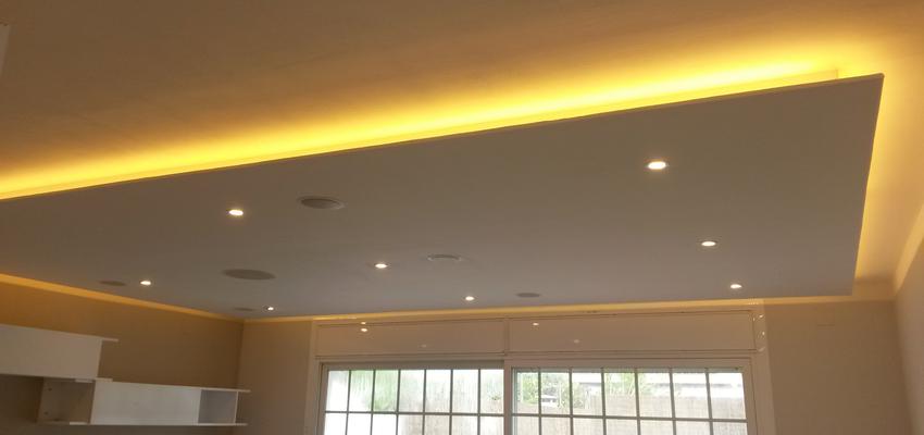 Comedor, Salon Estilo moderno Color amarillo, dorado, plateado  diseñado por Habitium SL | Gremio 