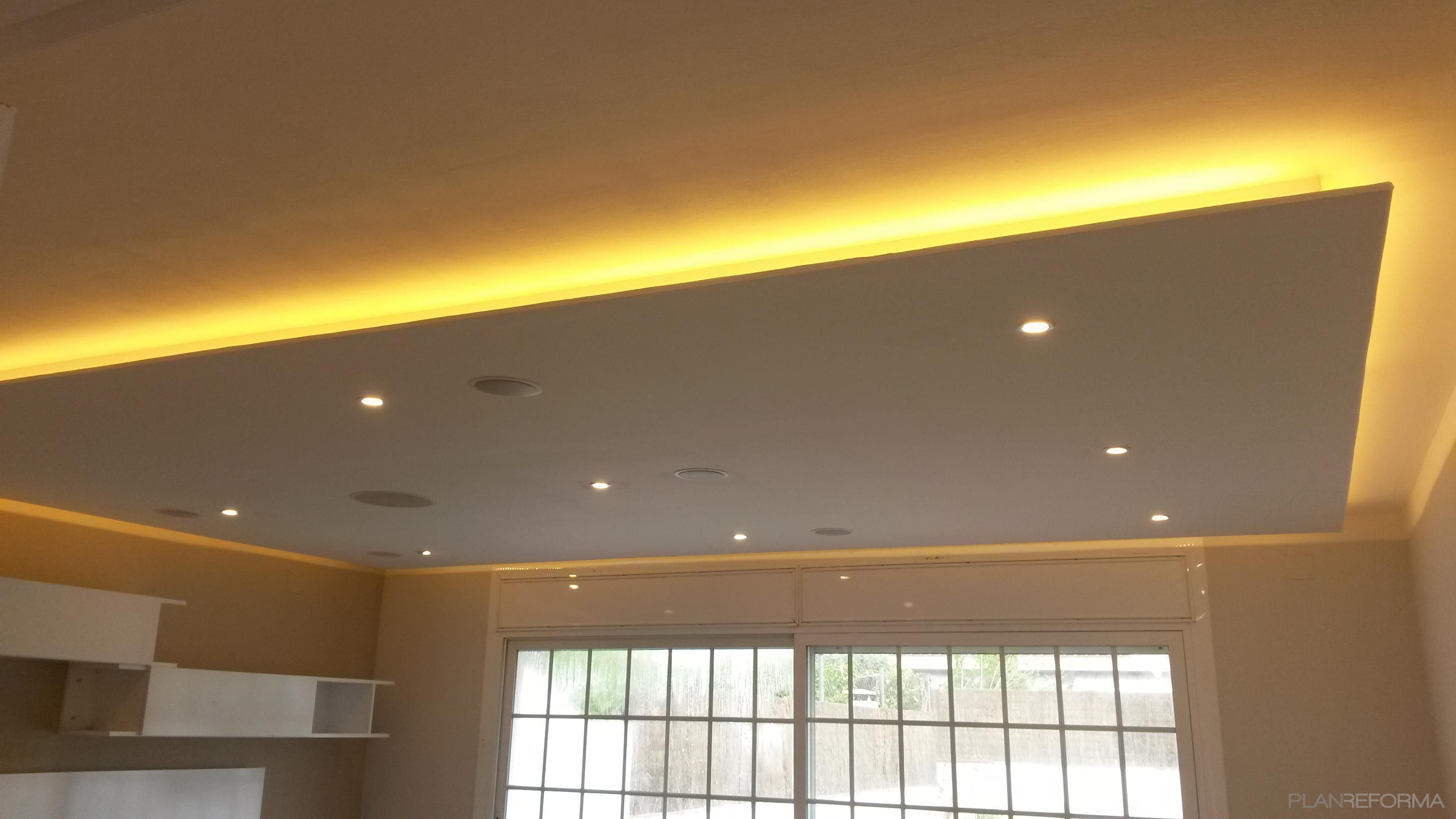 Comedor, Salon Estilo moderno Color amarillo, dorado, plateado  diseñado por Habitium SL | Gremio 