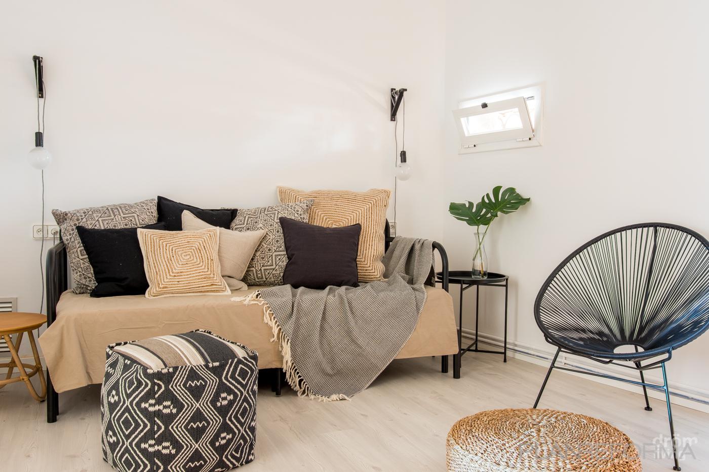 Sala de musica Estilo eclectico Color marron, marron, negro  diseñado por Dröm Living | Interiorista 