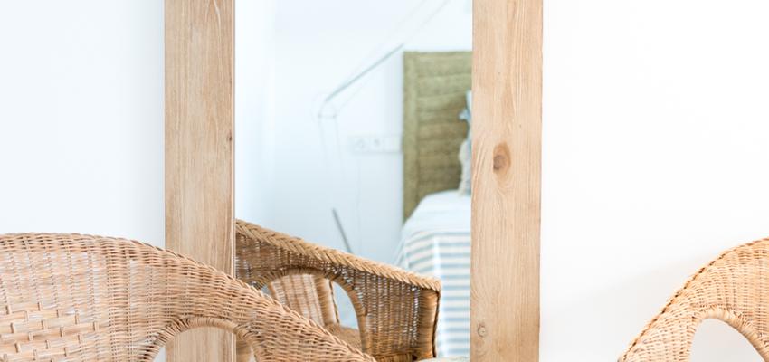 Dormitorio Estilo mediterraneo Color beige, blanco, gris  diseñado por Dröm Living | Interiorista 