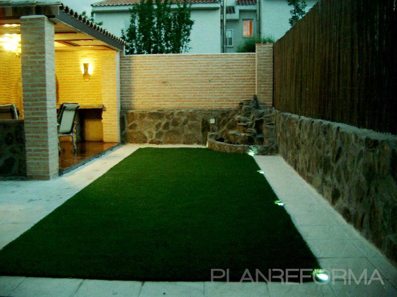 Patio Estilo tradicional Color verde, beige, marron, marron, blanco, gris  diseñado por boss | Gremio 